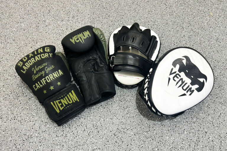 グローブとミット